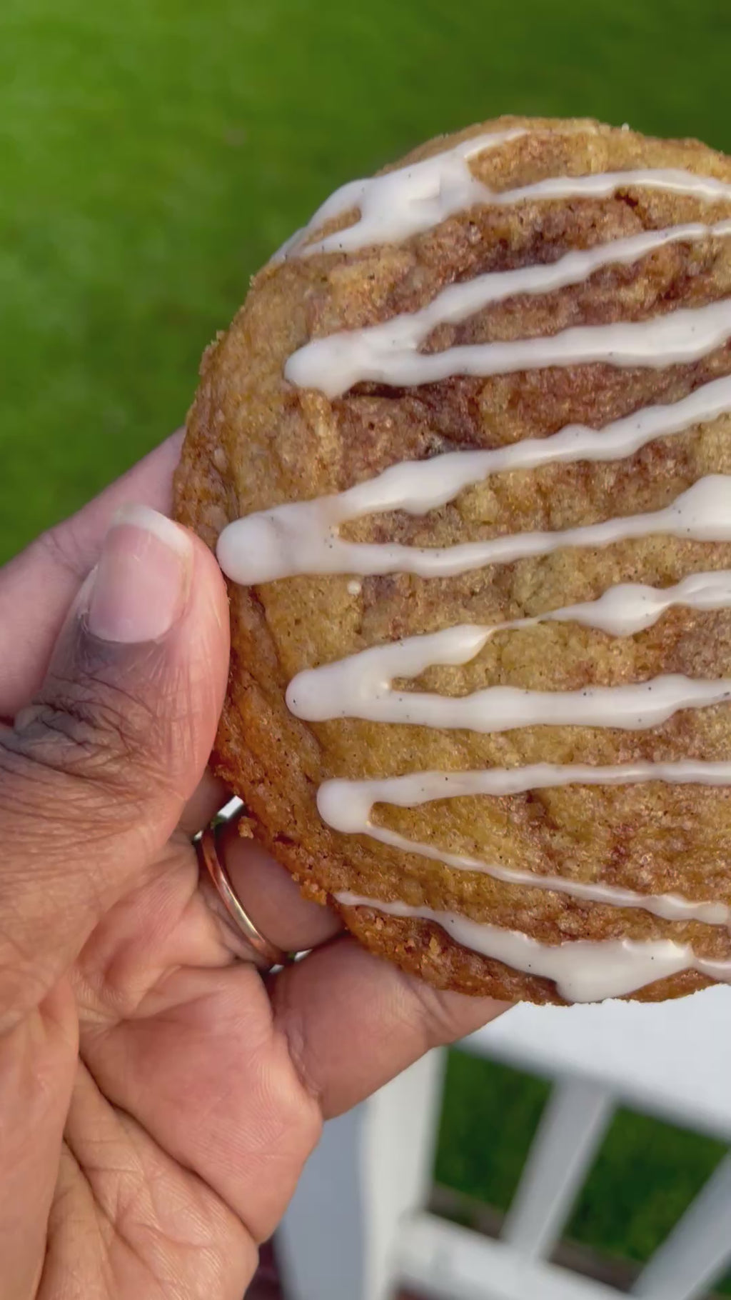 Cinnamon Roll Cookie